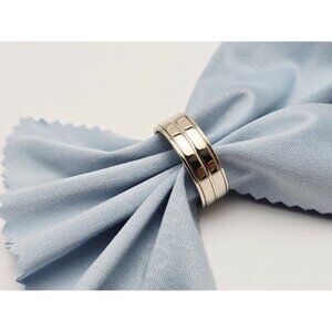 Unique 18K Karat Solid White Gold Polished Lined Wedding Band Ring - Size 10